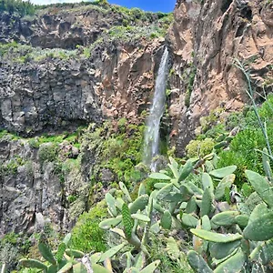 Casa Calhau Da Lapa, A In Madeira Campanário