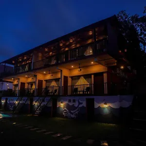 Resort Falcon Riverview Kuttampuzha